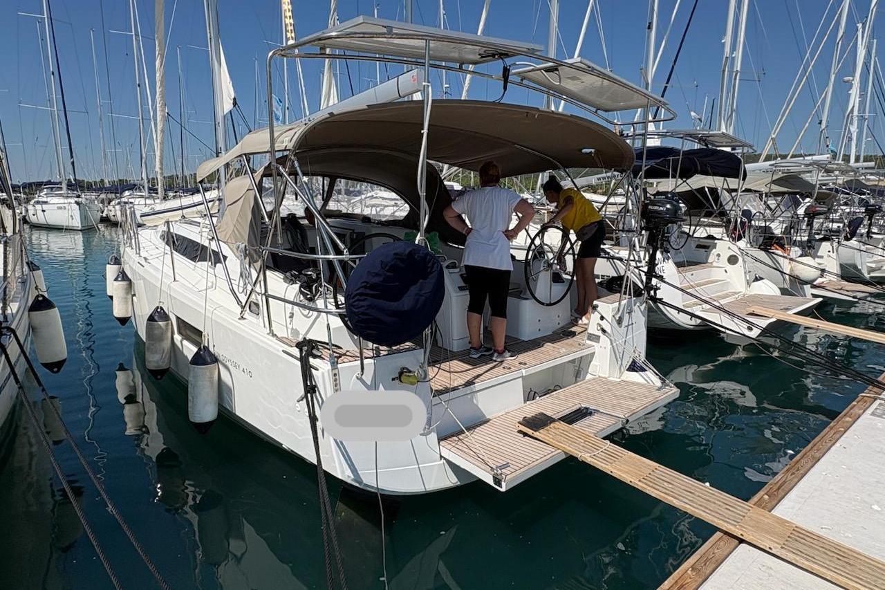 2020 Jeanneau Sun Odyssey 410