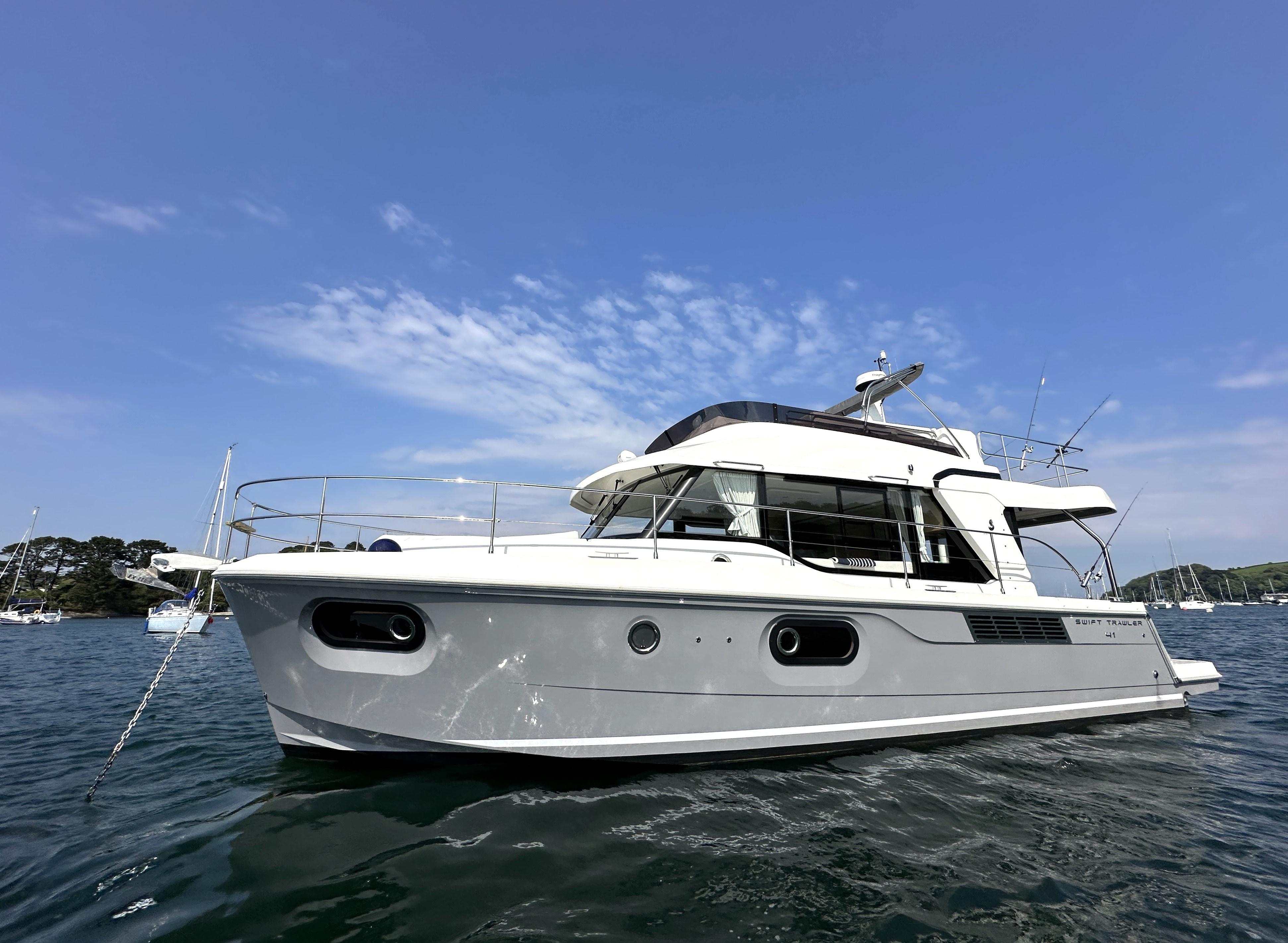 2022 Beneteau Swift Trawler 41 Fly