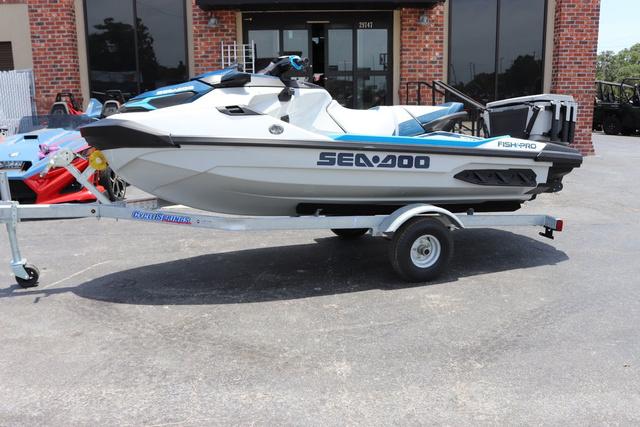 Sea-Doo FishPro™ Sport 170 iBR and iDF