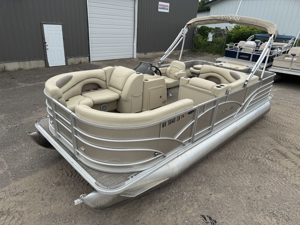 2017 Sylvan 820 Cruise-N-Fish Pontoon