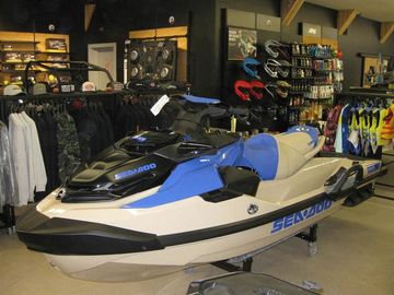 2025 BRP Sea-Doo Wake