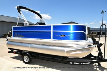 2026 Sun Tracker Party Barge 16