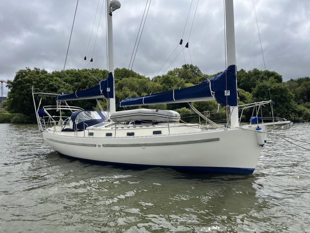 1990 Freedom FREEDOM 35