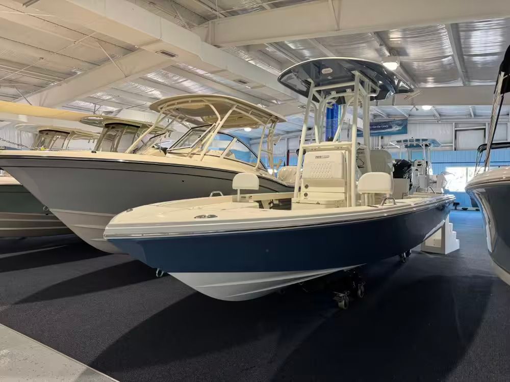 2025 Pathfinder 2200 TRS