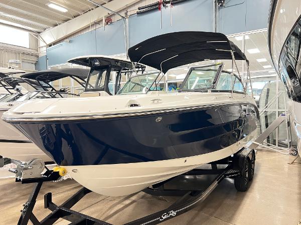 2025 Sea Ray SDX 250