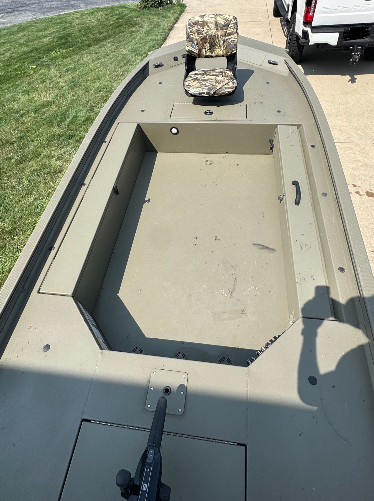 2023 Tracker grizzly