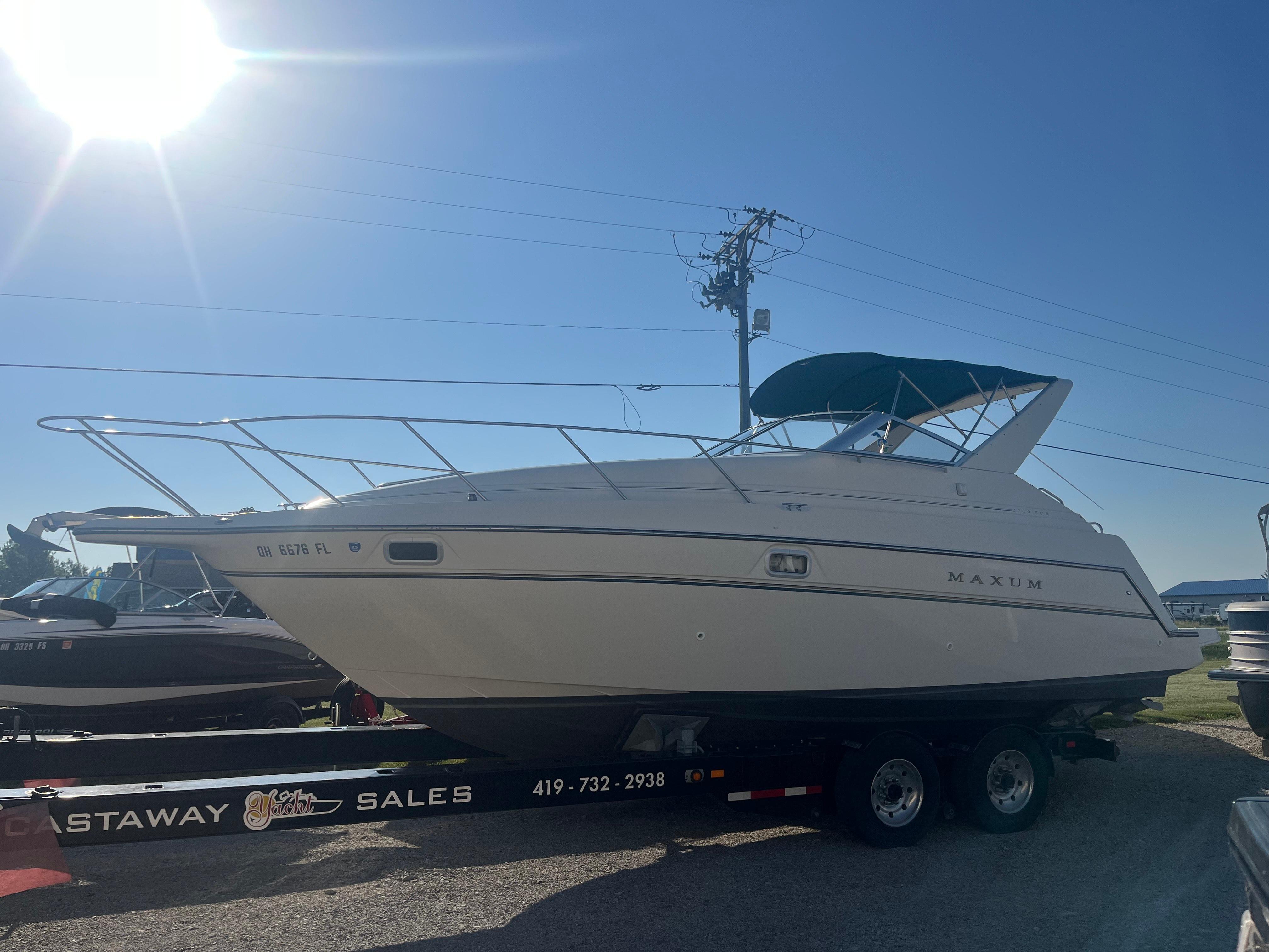 1996 Maxum 2700 SCR