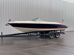 Chris-Craft Launch 27