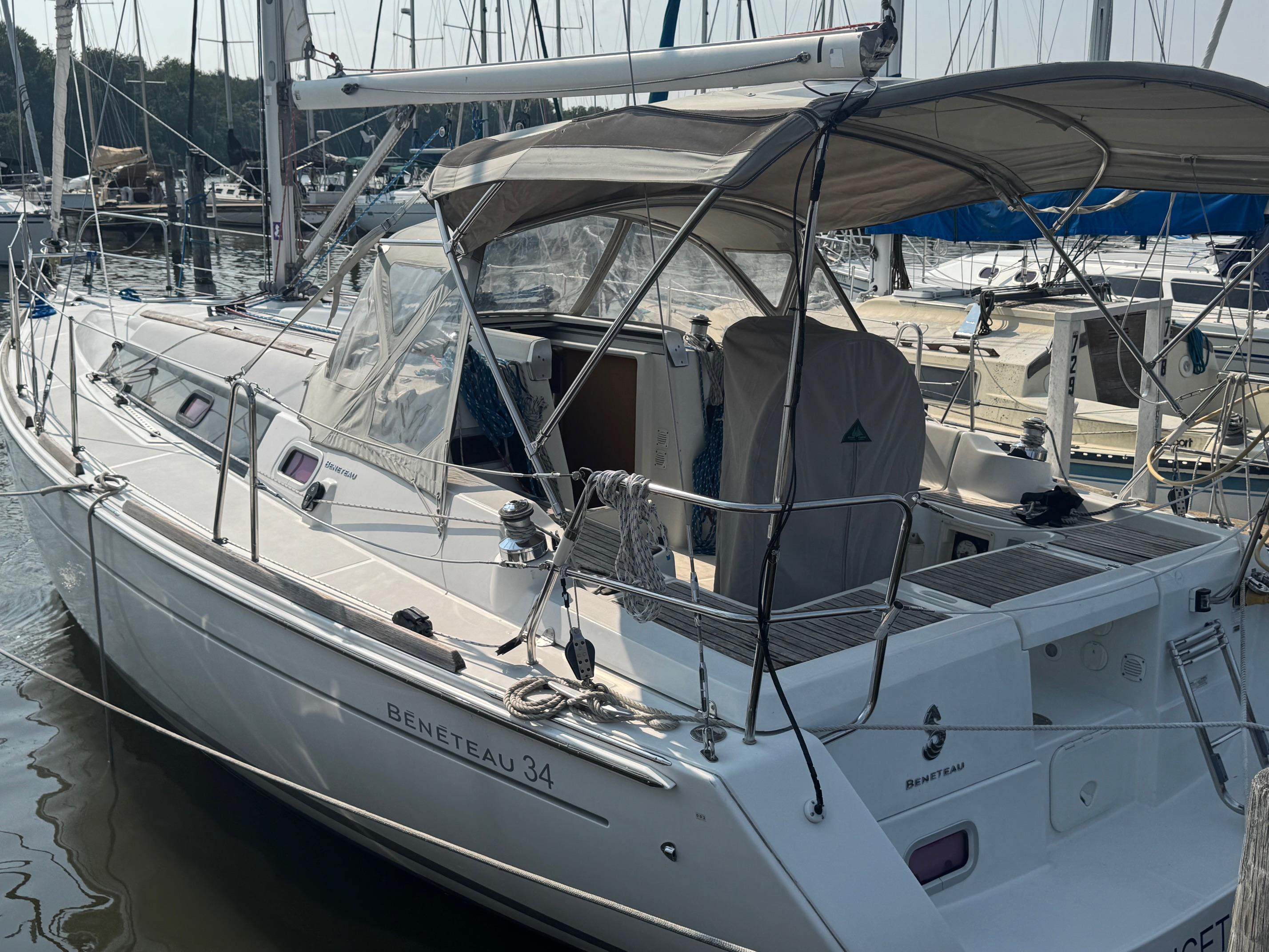 2009 Beneteau Oceanis 34
