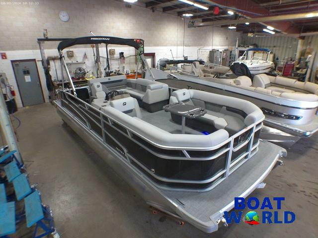 Princecraft Vectra 23 RL Swingback Lounge Pontoon & Mercury 4-
