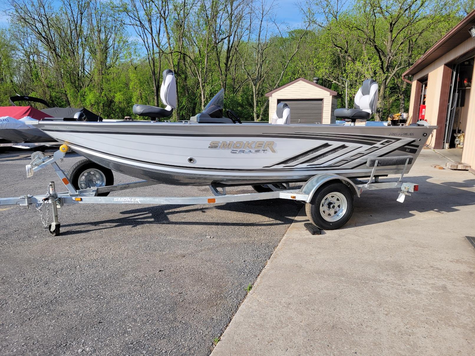 2024 Smoker Craft Pro Angler 161. 16' side console. (In stock!), Spring ...