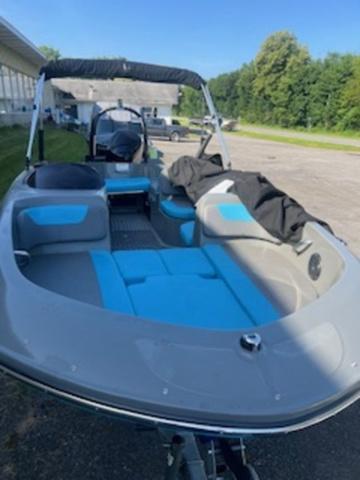 Bayliner Element E18