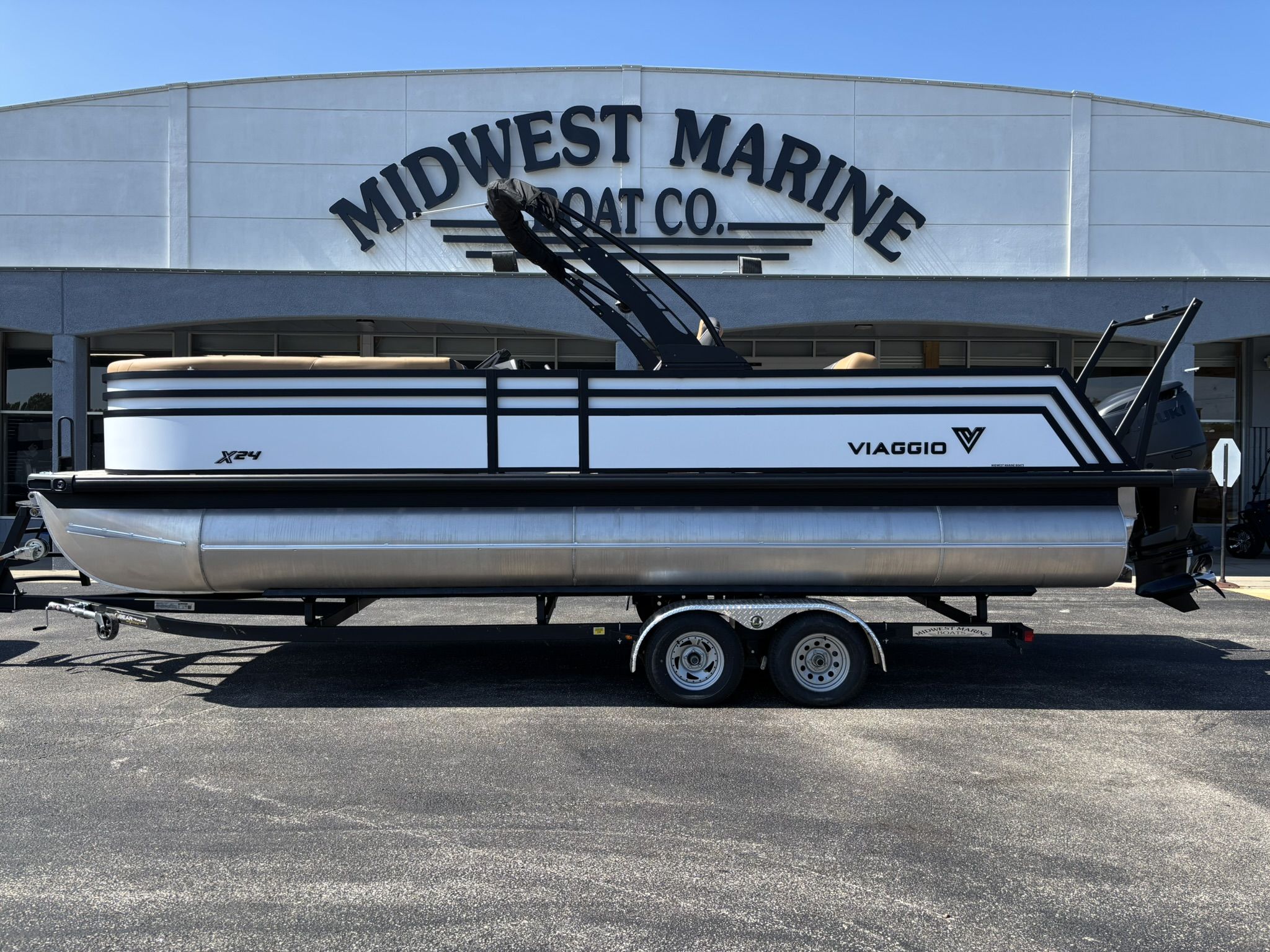 Viaggio x24s 2026 Viaggio x24s pontoon boat displayed at Midwest Marine Boat Co.