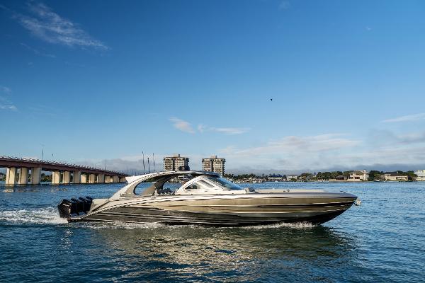 2024 Mystic Powerboats M5200