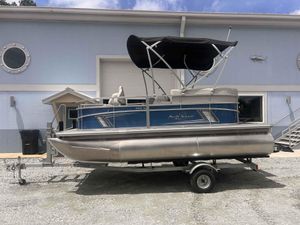SunChaser Vista 16 Fish