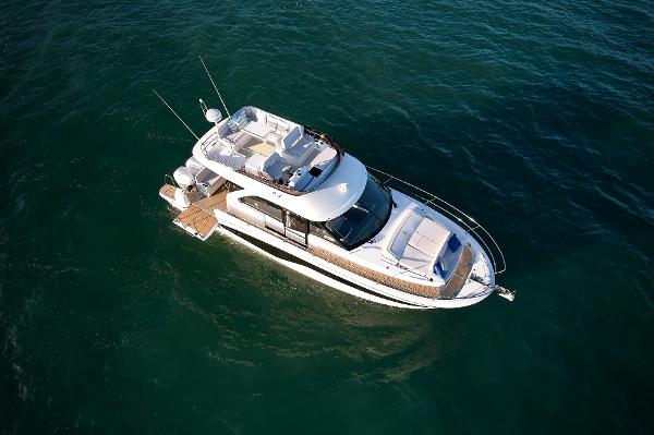 2025 Beneteau Antares 12