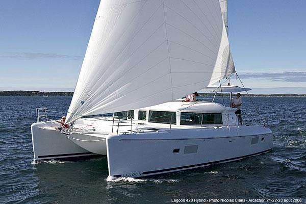 Lagoon 420 Manufacturer Provided Image