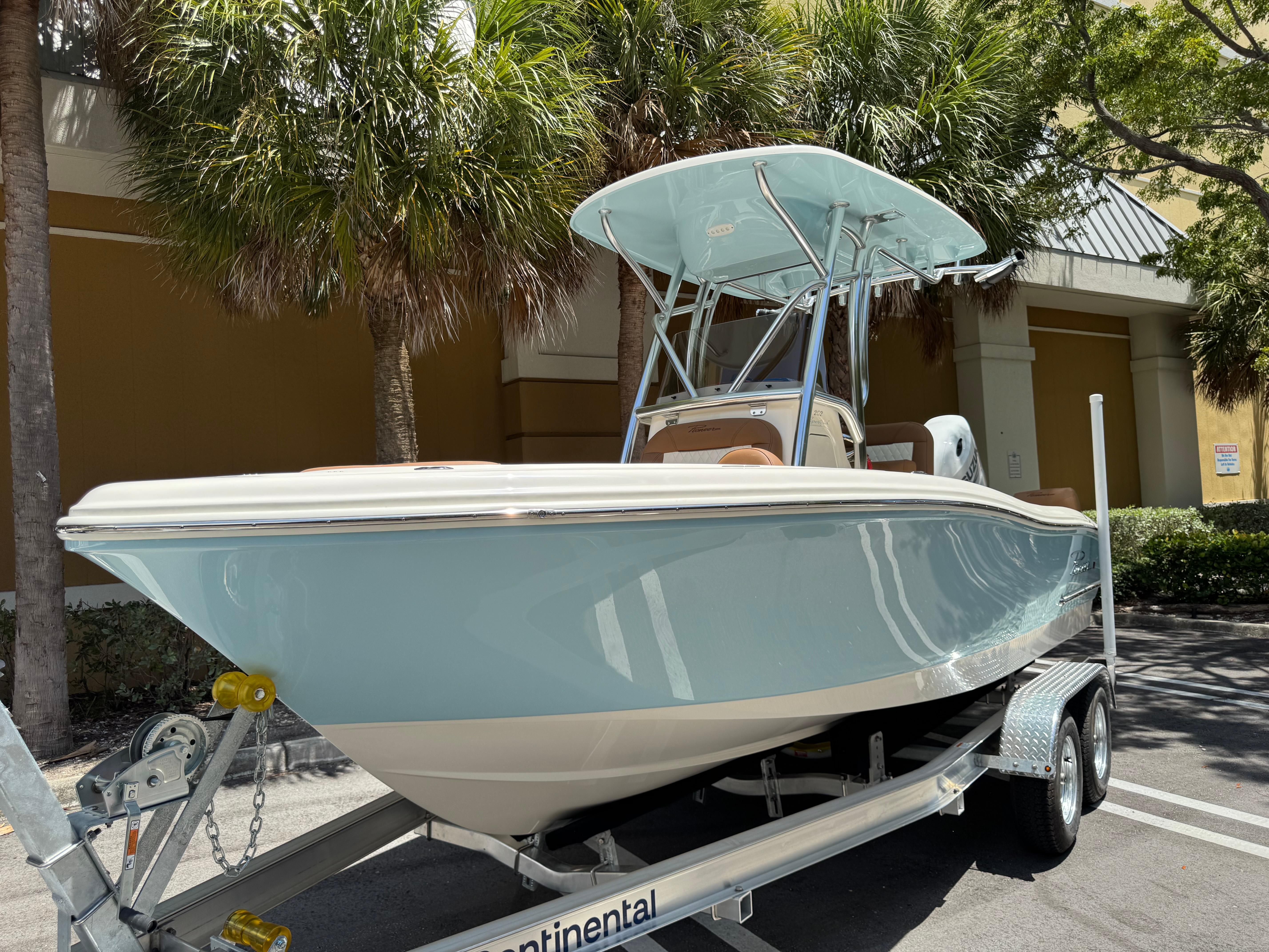 2026 Pioneer 202 Sportfish