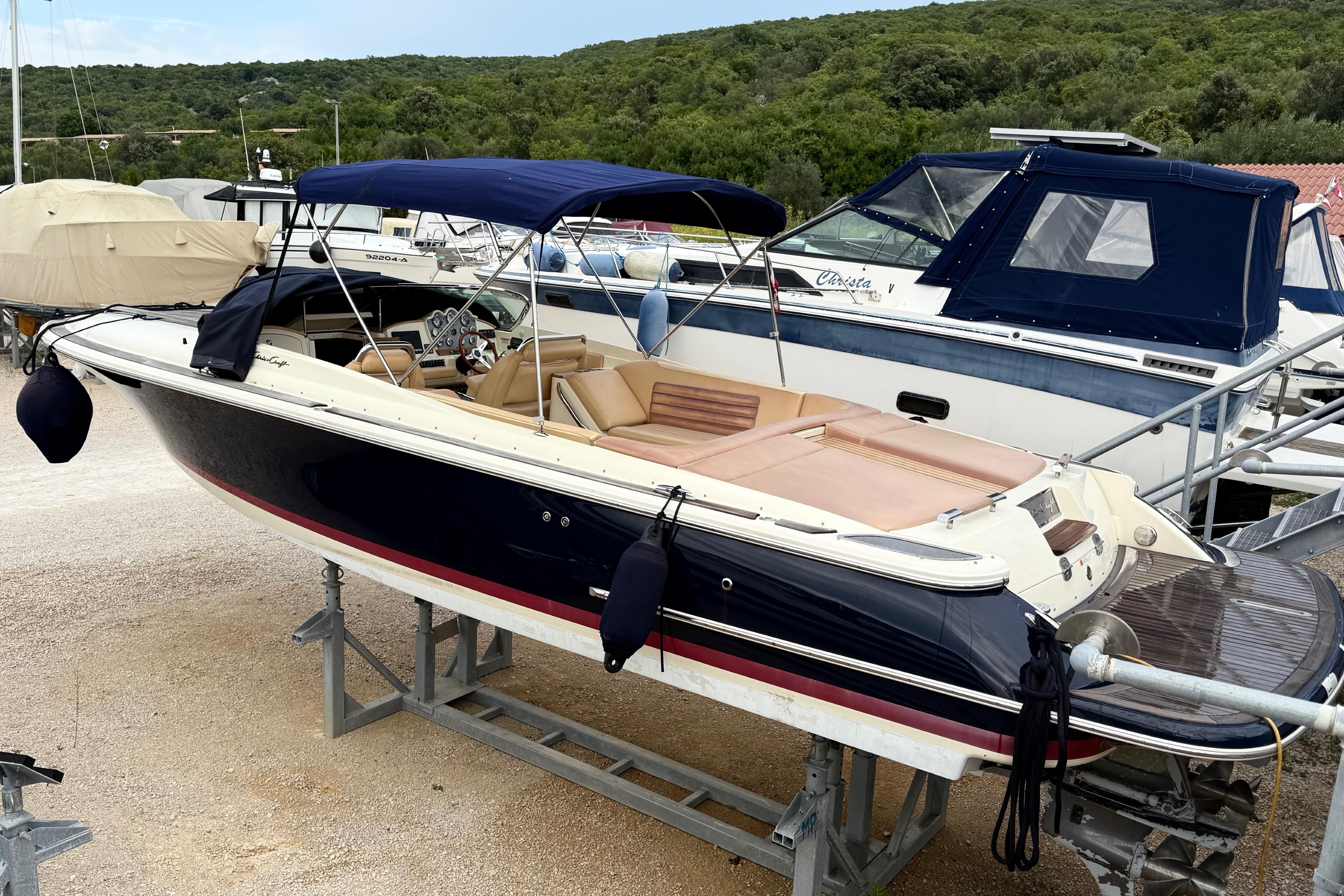 2011 Chris-Craft 28 Corsair