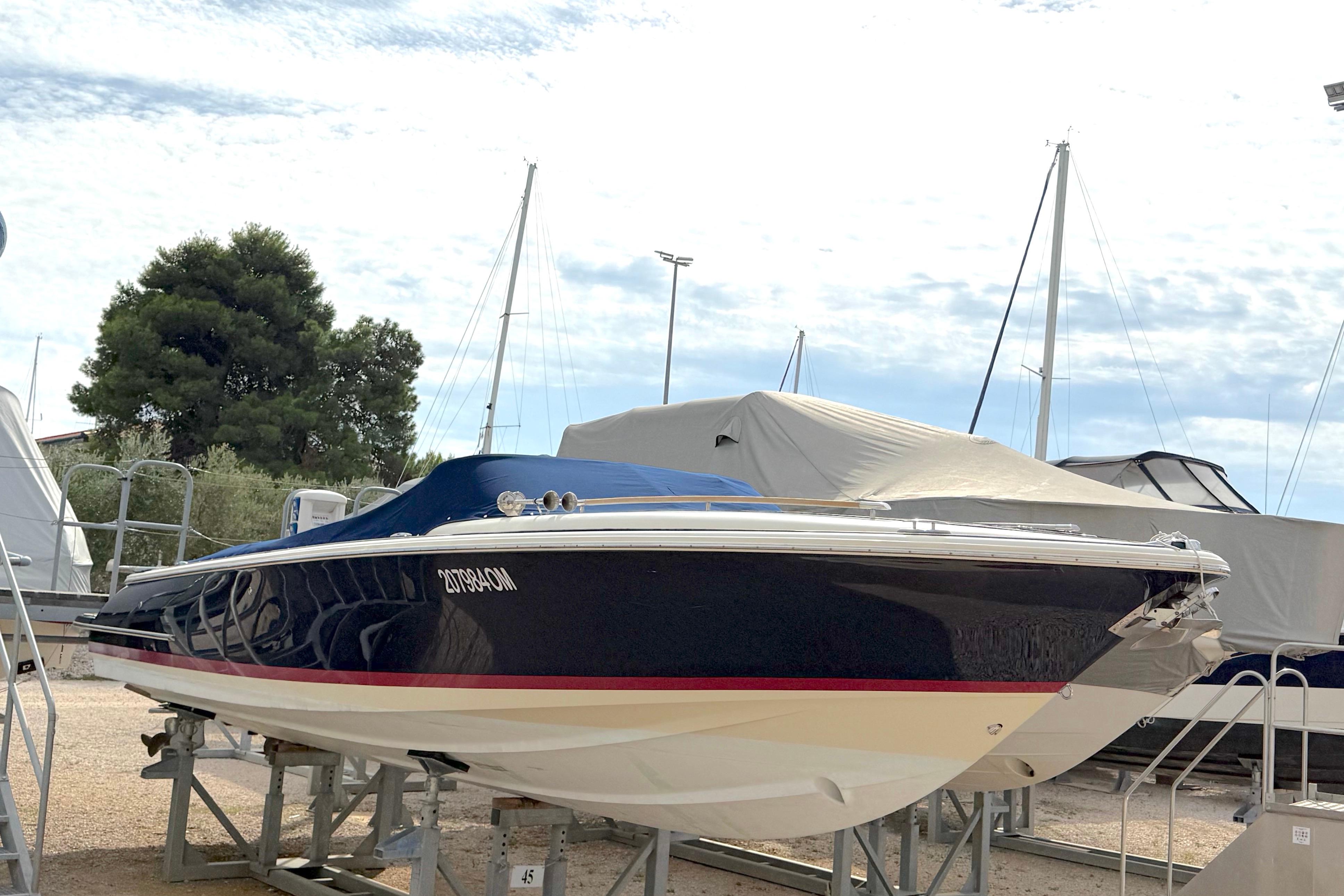 2011 Chris-Craft Corsair 28