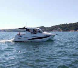 Quicksilver Activ 855 Weekend Underway