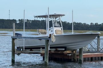 2015 Sportsman Masters 247 Bay Boat
