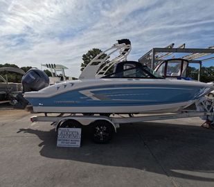2026 Chaparral 21 SSi OB In stock trailer included