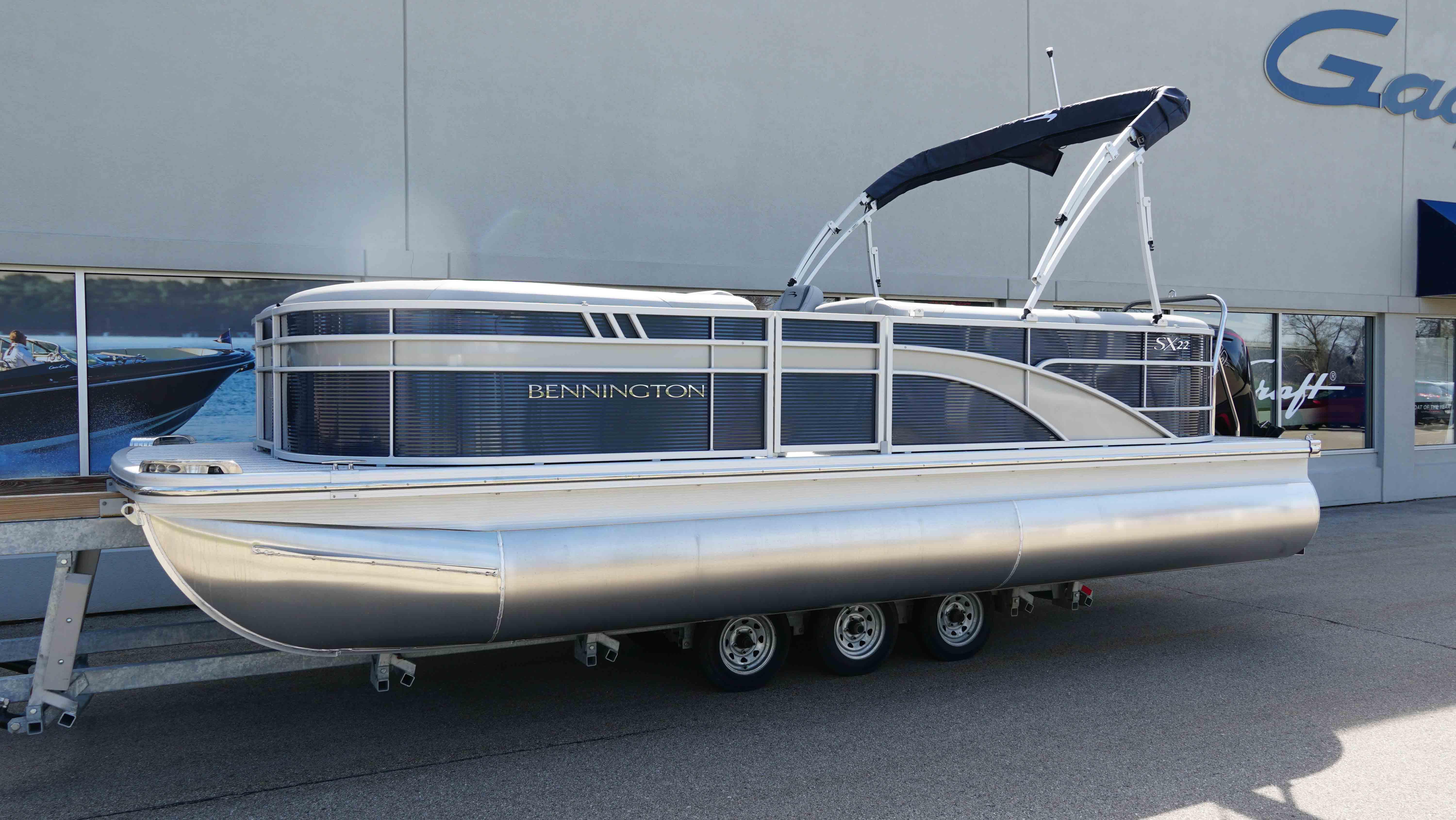 2025 Bennington 22SXSRC