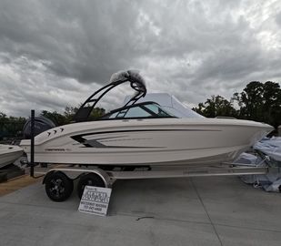 2026 Chaparral 21 SSi OB In Stock Trailer Included