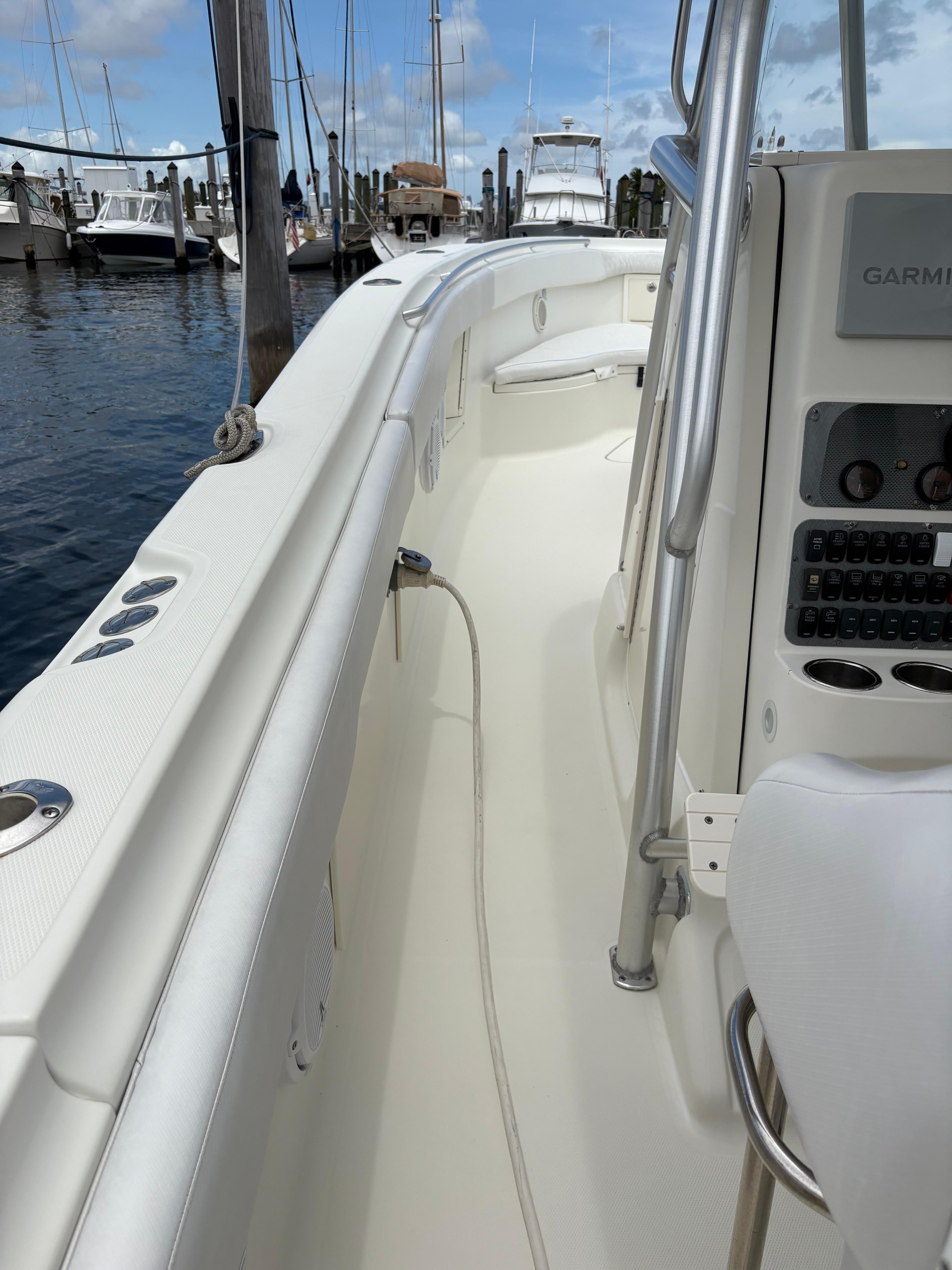 2007 Hydra-Sports Vector 3300 CC