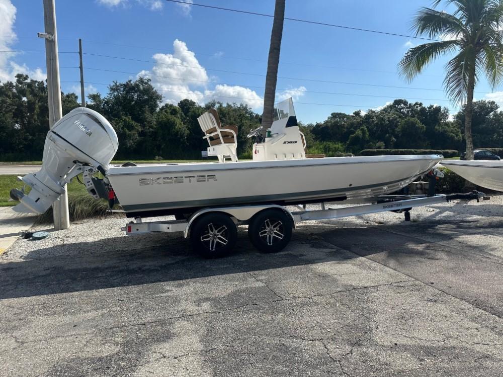 2025 Skeeter SX 221