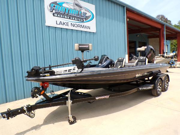 2025 Phoenix 819 ZXL