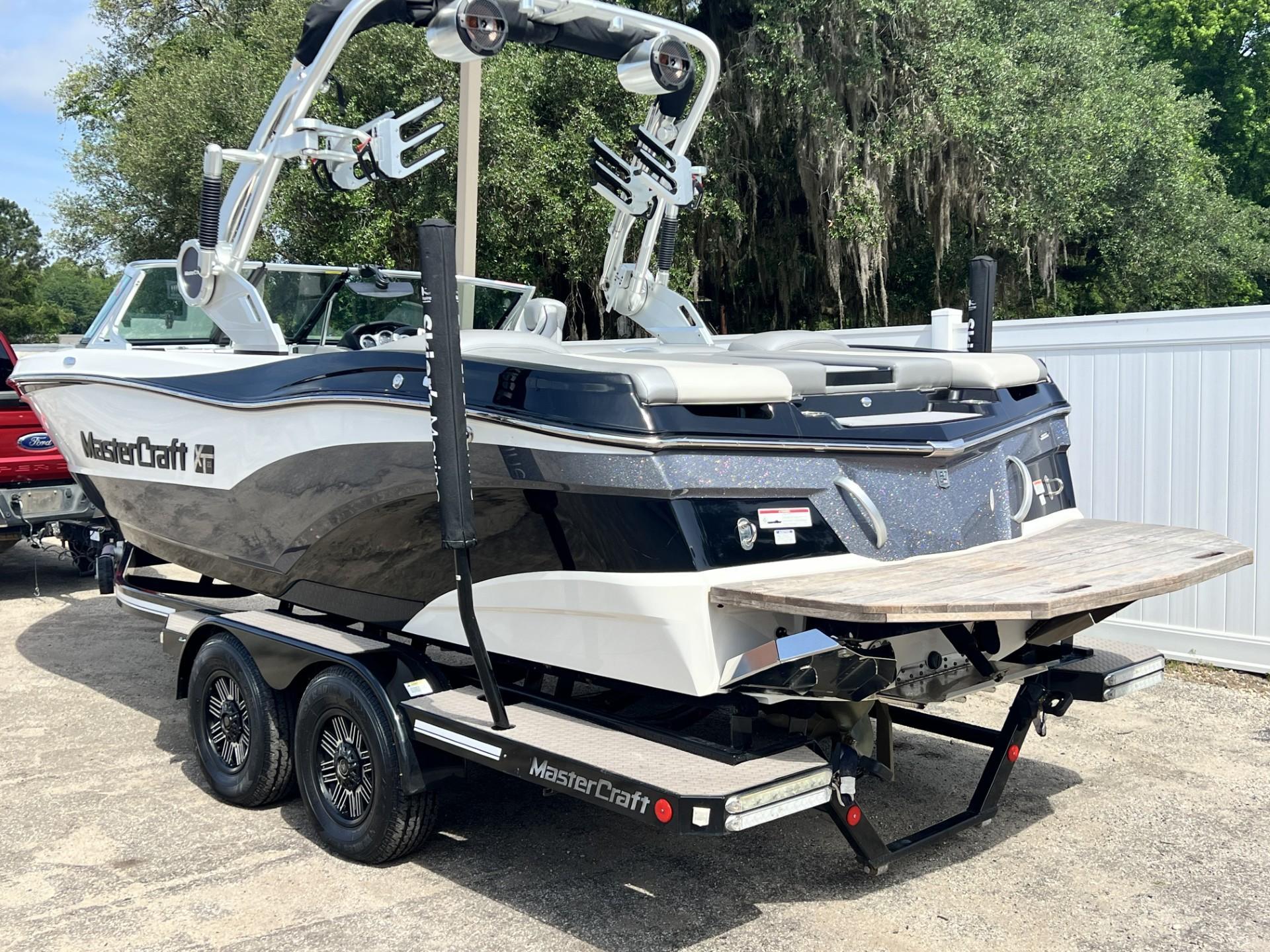 2018 MasterCraft XT21
