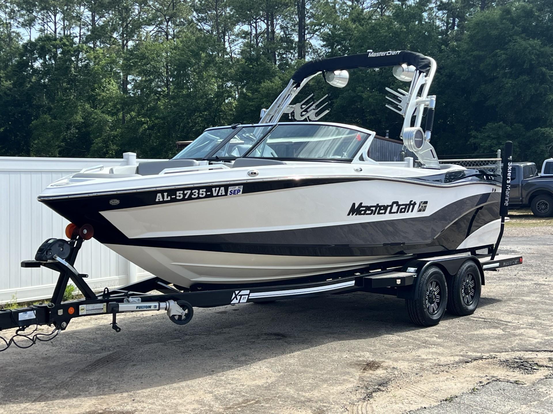 2018 MasterCraft XT21