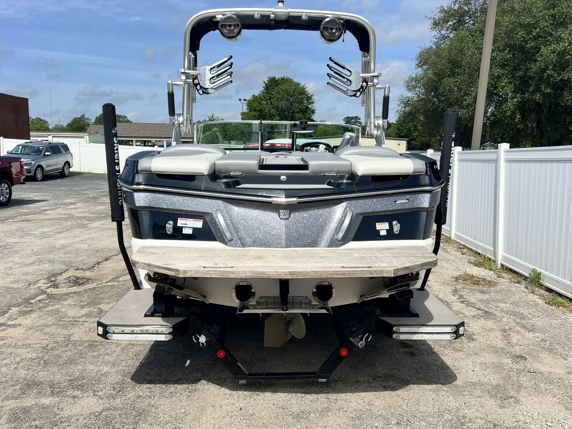 2018 MasterCraft XT21