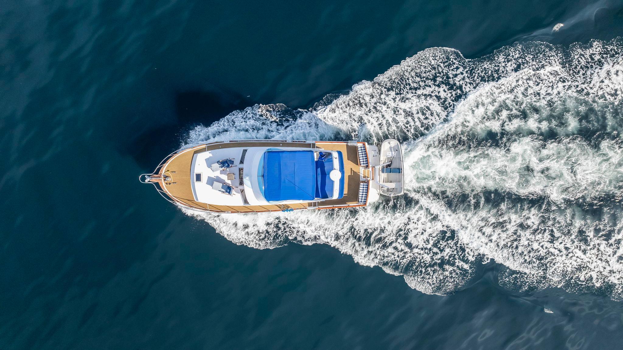 1977 Uniflite Aft Cabin