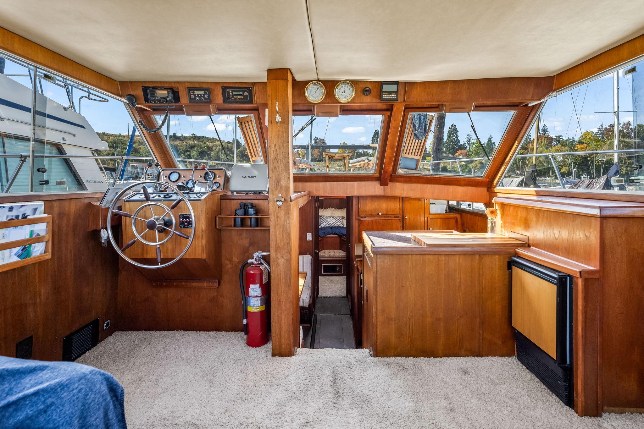 1977 Uniflite Aft Cabin