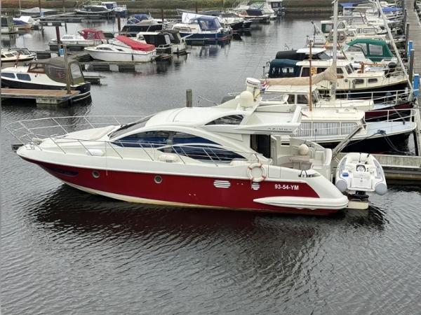 Azimut 43S