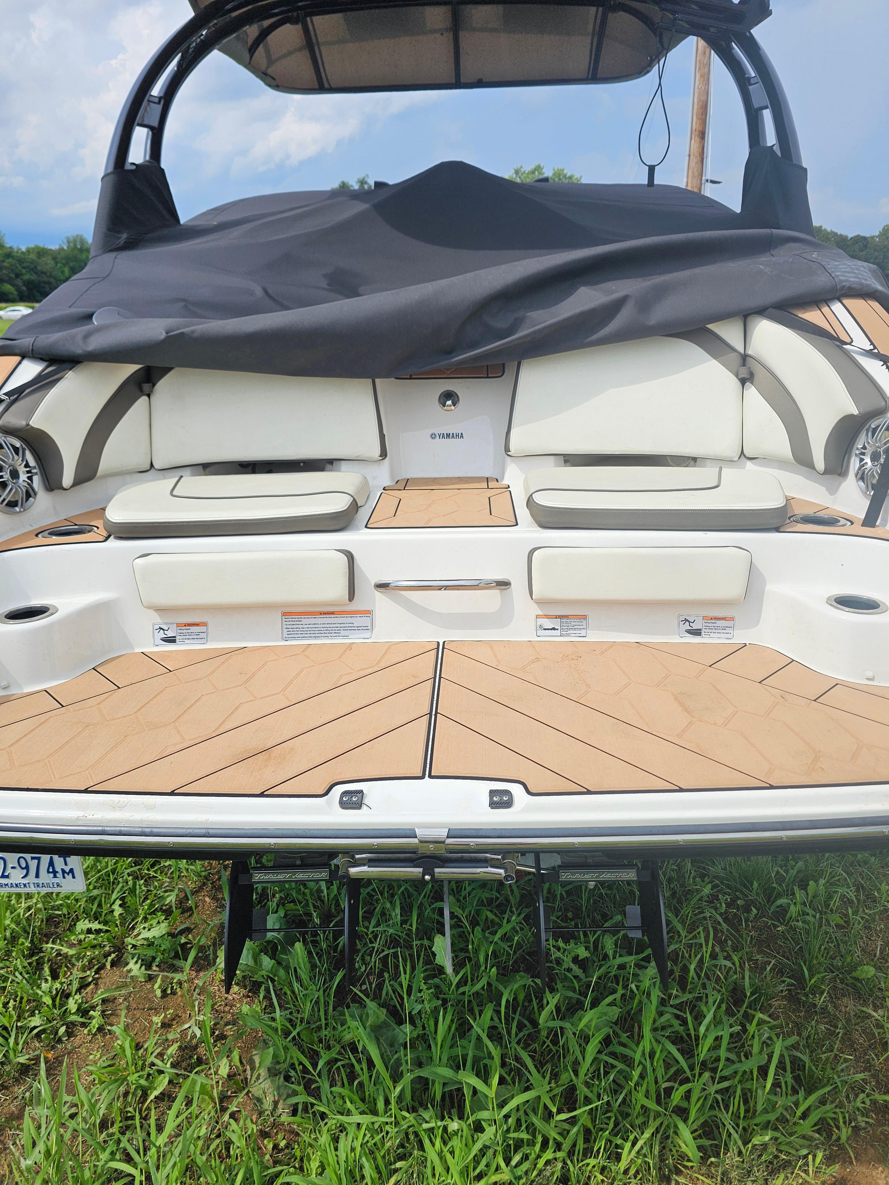 2016 Yamaha Boats 242 Limited S E-Series
