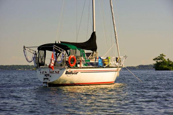 Dufour 31 At Anchor from stern