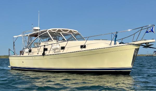 2005 Mainship 34 Pilot Rum Runner II