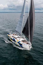 2025 Dufour 44