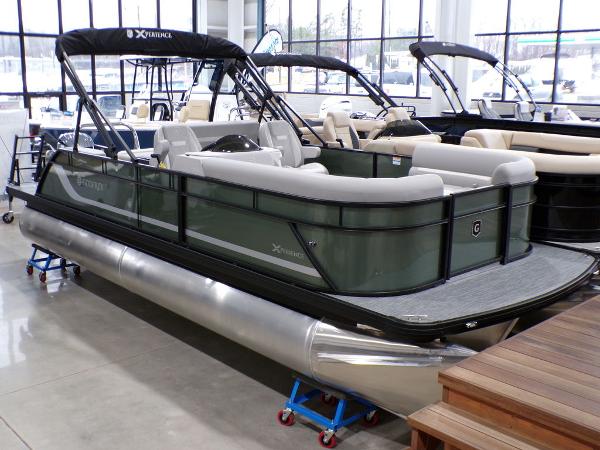 2025 Godfrey Xperience 2286 SFLX 27 iMPACT Package (27 in. Center Tube)