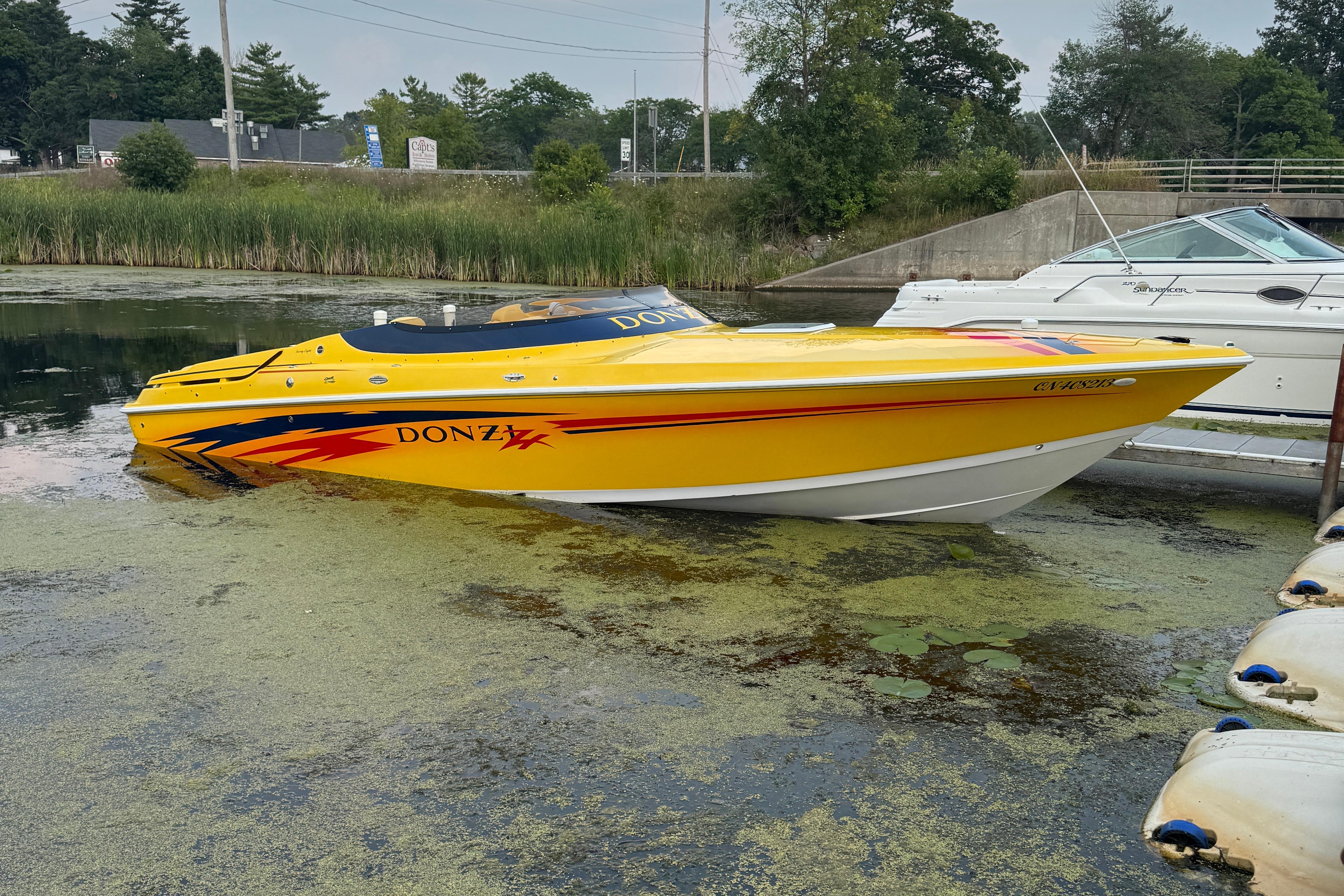 2006 Donzi 28 ZX