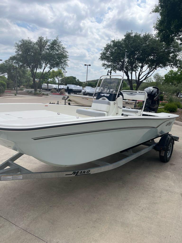 2025 Mako Pro Skiff 17 CC