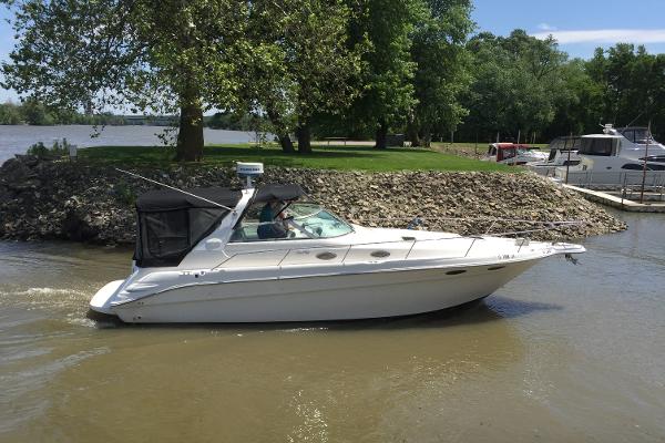 1996 Sea Ray 330 Sundancer