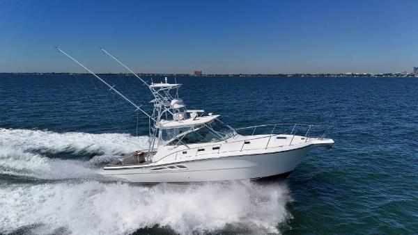2005 Rampage 38 Express