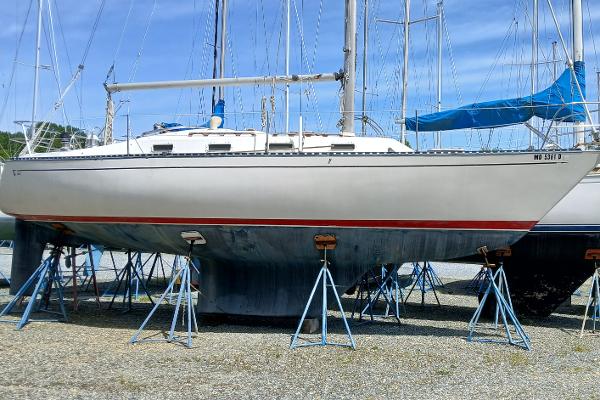 1981 Tartan 33