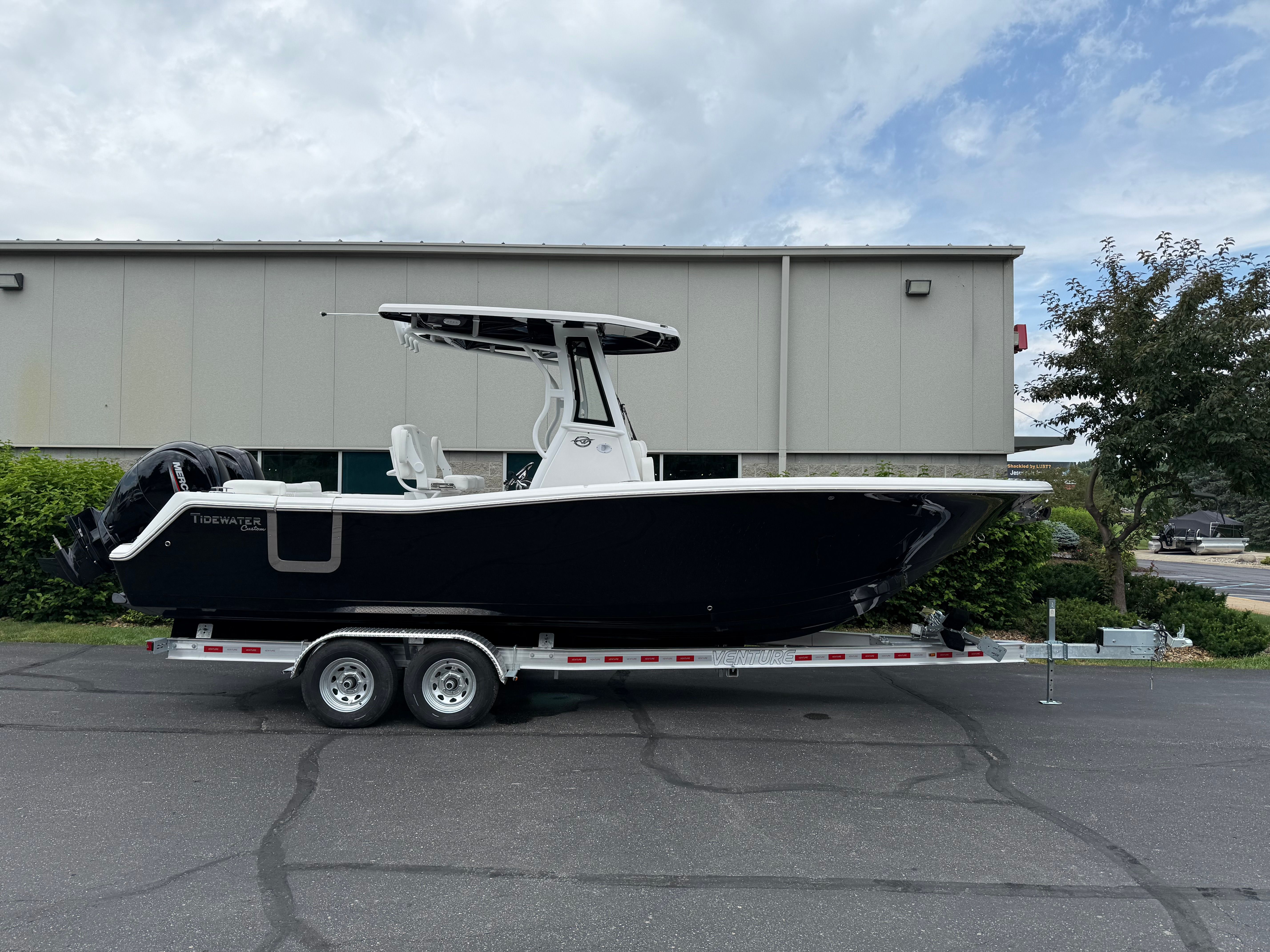 2026 Tidewater 256 LXF