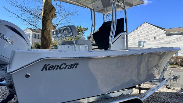 2024 KenCraft 21 Center Console